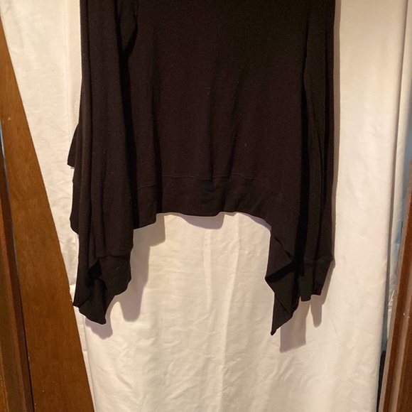 Ladies wrap around Cardigan - Picture 5 of 6